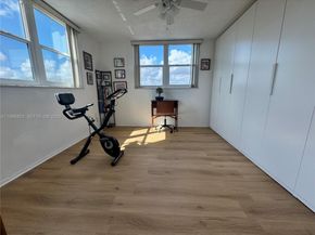 1470 NE 125th Ter 407, North Miami FL 33161