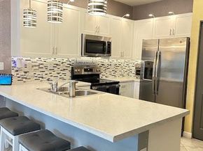 2703 NW 55th Ave, Margate FL 33063