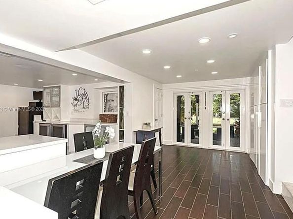 2413 Nassau Ln, Fort Lauderdale FL 33312