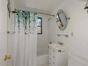 2413 Nassau Ln, Fort Lauderdale FL 33312