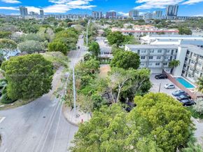 1215 NE 6th St, Fort Lauderdale FL 33304