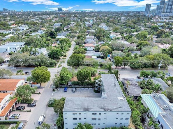 1215 NE 6th St, Fort Lauderdale FL 33304