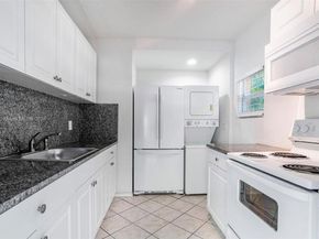 1215 NE 6th St, Fort Lauderdale FL 33304