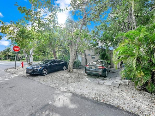 1215 NE 6th St, Fort Lauderdale FL 33304