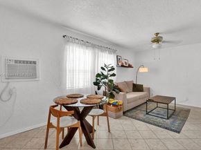 1215 NE 6th St, Fort Lauderdale FL 33304