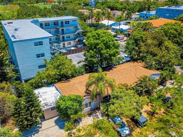 1215 NE 6th St, Fort Lauderdale FL 33304