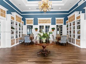 6861 SW 44th St 307, Miami FL 33155