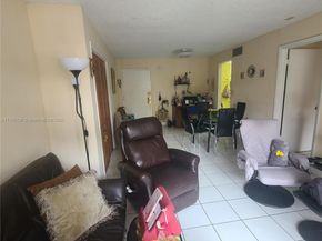 4803 NW 7th St 10314, Miami FL 33126