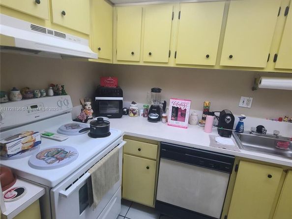 4803 NW 7th St 10314, Miami FL 33126