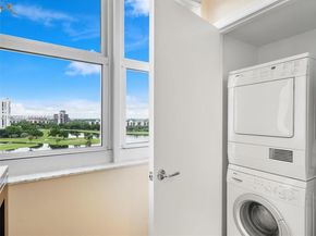 20000 E Country Club Dr 1102, Aventura FL 33180