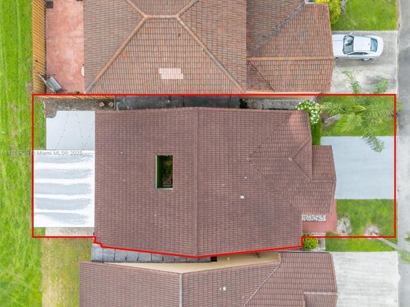 6646 NW 175th Ter, Hialeah FL 33015