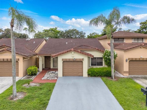 6646 NW 175th Ter, Hialeah FL 33015