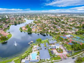 6646 NW 175th Ter, Hialeah FL 33015