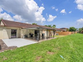 6646 NW 175th Ter, Hialeah FL 33015