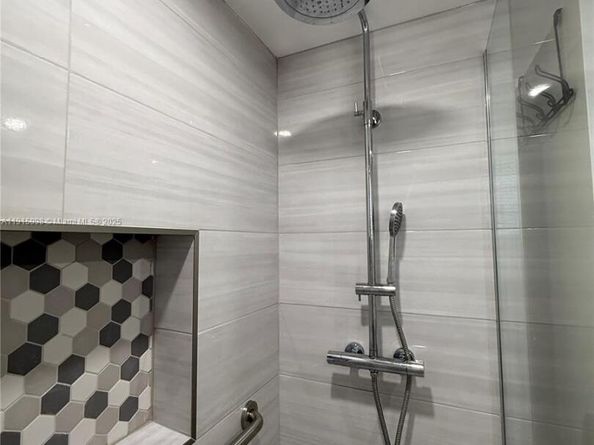 19001 NE 14th Ave 144, Miami FL 33179