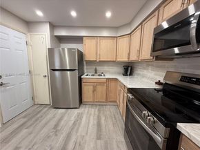 19001 NE 14th Ave 144, Miami FL 33179