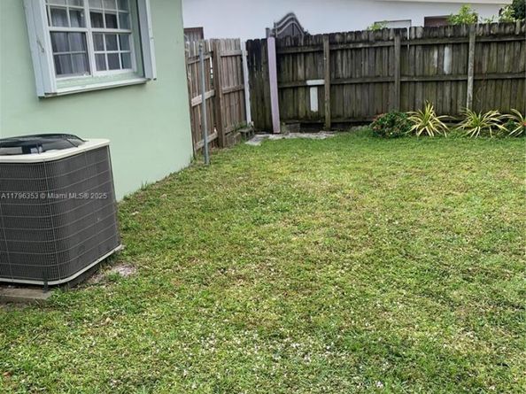17200 N Miami Ave, Miami FL 33169