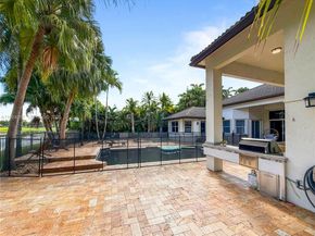 2514 Poinciana Dr, Weston FL 33327