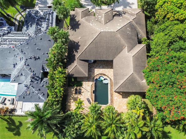 2514 Poinciana Dr, Weston FL 33327