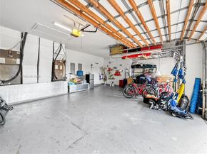 2514 Poinciana Dr, Weston FL 33327