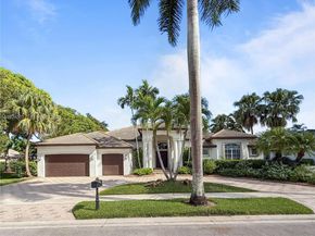 2514 Poinciana Dr, Weston FL 33327