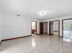 9085 SW 157th St, Palmetto Bay FL 33157