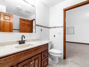 9085 SW 157th St, Palmetto Bay FL 33157