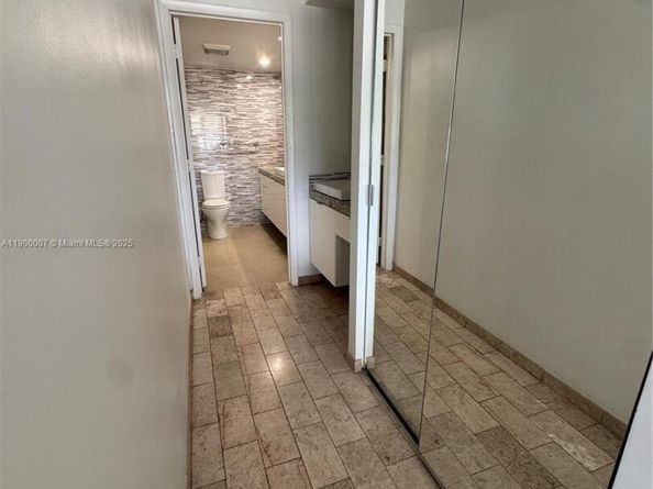 Undisclosed Address #A11900007, Hallandale Beach FL 33009