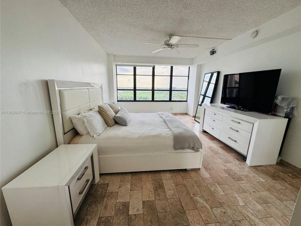 Undisclosed Address #A11900007, Hallandale Beach FL 33009