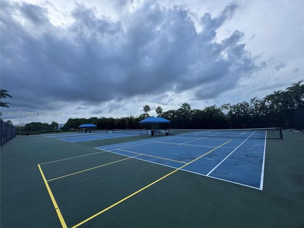 Undisclosed Address #A11900007, Hallandale Beach FL 33009