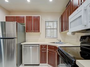 3246 NW 47 Avenue 3297, Coconut Creek FL 33063