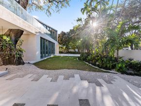 1616 Onaway Dr, Miami FL 33133