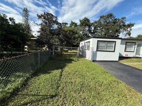 Undisclosed Address #A11940763, Hollywood FL 33023