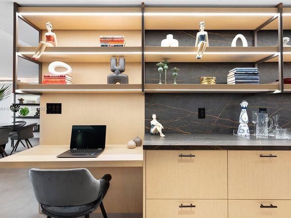 2301 Collins Ave 1004, Miami Beach FL 33139