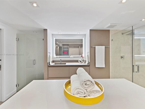 2301 Collins Ave 1004, Miami Beach FL 33139