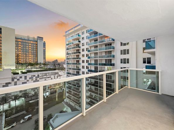 2301 Collins Ave 1004, Miami Beach FL 33139