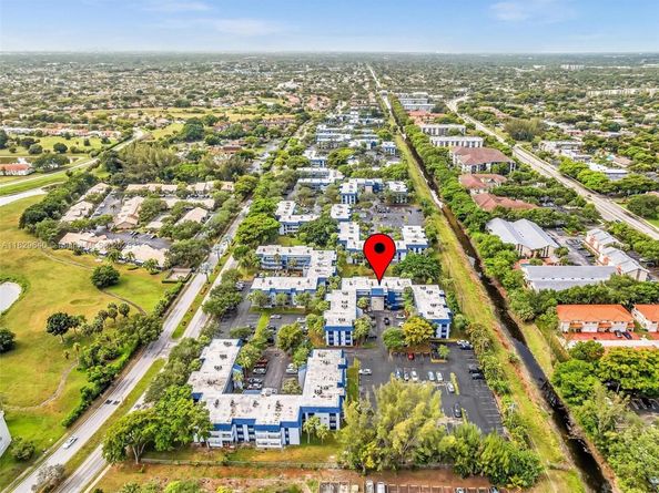 3210 Holiday Springs Blvd 2302, Margate FL 33063