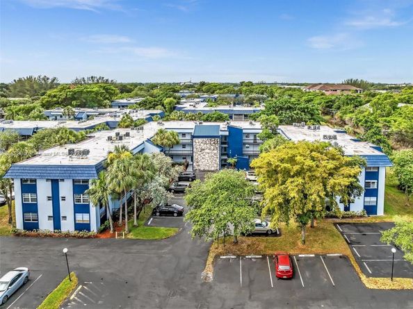 3210 Holiday Springs Blvd 2302, Margate FL 33063