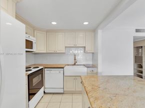 294 Brittany G 294, Delray Beach FL 33446