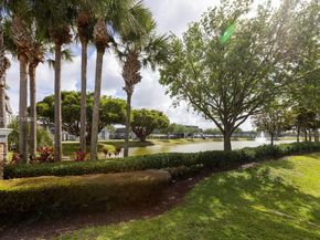 294 Brittany G 294, Delray Beach FL 33446