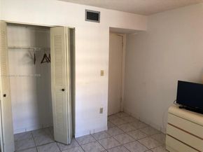 10249 NW 9th St Cir 1108, Miami FL 33172