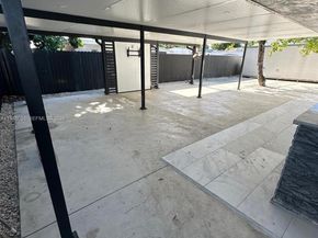 5150 E 9th Ln, Hialeah FL 33013