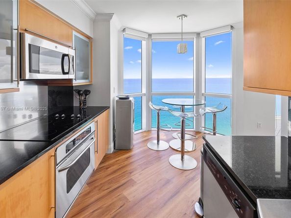 6365 Collins Ave 2703, Miami Beach FL 33141