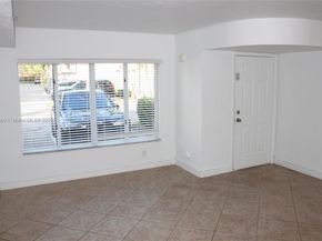 180 Riviera Cir 305, Weston FL 33326