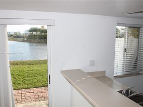 180 Riviera Cir 305, Weston FL 33326