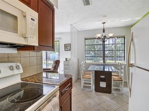 160 NW 34th St, Oakland Park FL 33309