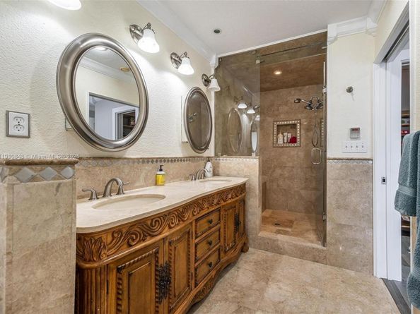 3687 NE 168th St 119, North Miami Beach FL 33160