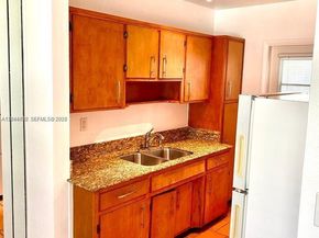 6565 Santona St B12A, Coral Gables FL 33146