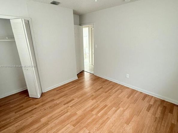 2798 NW 9th Pl, Fort Lauderdale FL 33311
