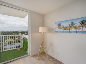 2000 NE 135th St 908, North Miami FL 33181